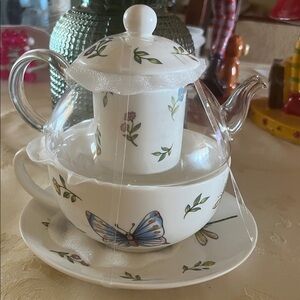 PARK CHATEAU White Floral & Butterfly Tea Set with Glass NEW Teapot Infuser